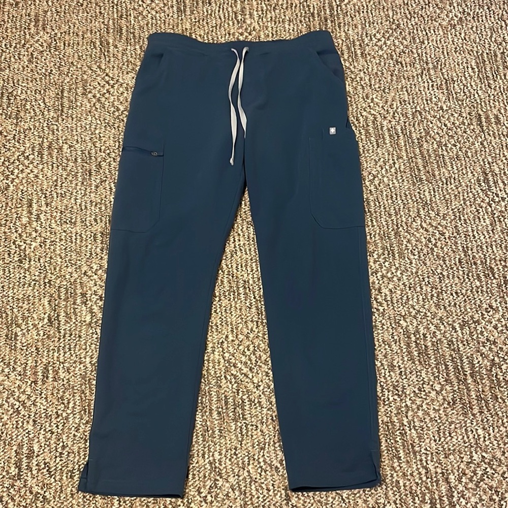 Women’s Figs Yola Skinny in Dark Harbor